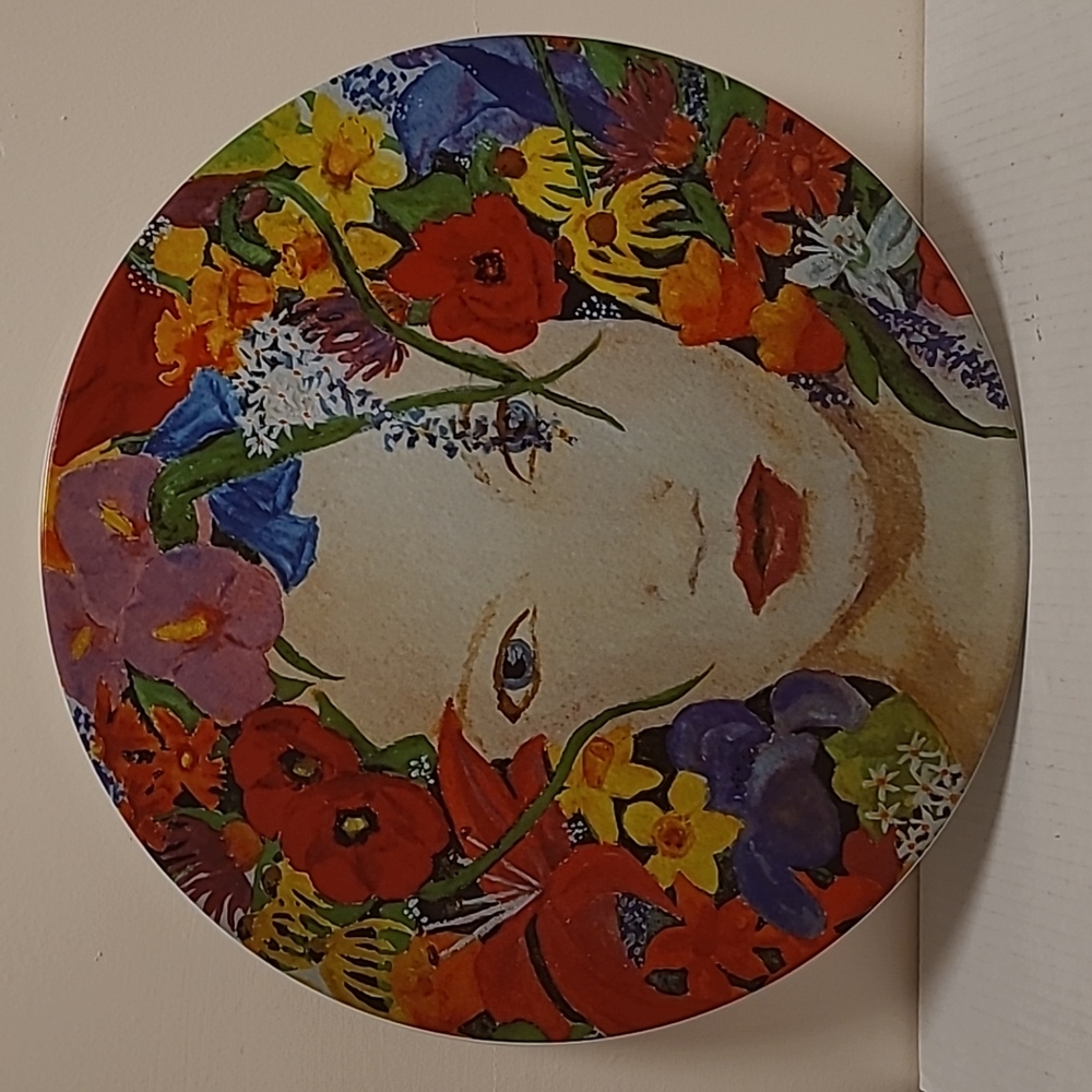 Vintage Evie and Linci Blossom Beautiful Flower Girl Wall Plate - Picture 1 of 16